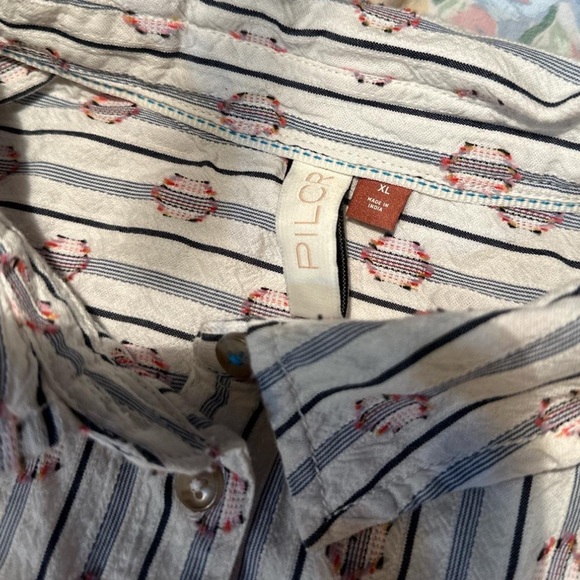 Pilcro 3/4 Sleeve Button Up Top XL - Picture 4 of 6